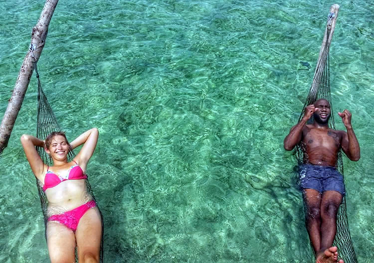 Tourists enjoying a day in Panama's Caribbean Sea